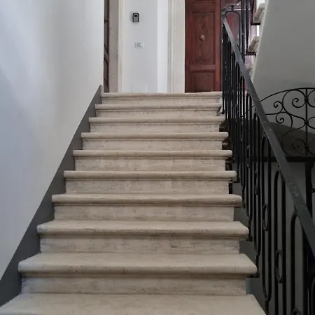 Dimora Largo Silvestro Dell'aquila- Centro Storico Holiday home L'Aquila