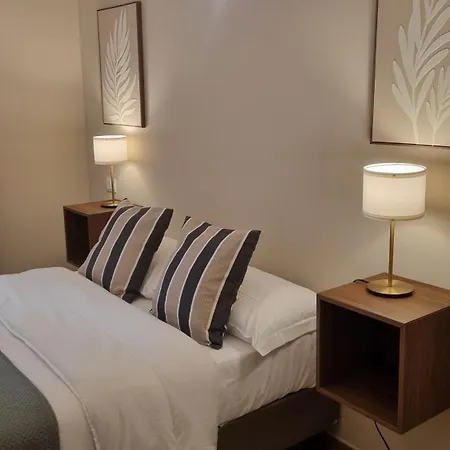 Dimora Largo Silvestro Dell'aquila- Centro Storico Feriehus