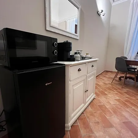 Dimora Largo Silvestro Dell'aquila- Centro Storico Vakantiehuis *