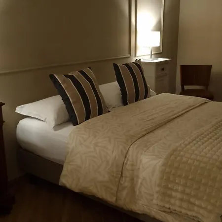 Feriehus Dimora Largo Silvestro Dell'aquila- Centro Storico